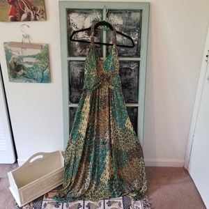 Green and vibrant design Maxi Dress